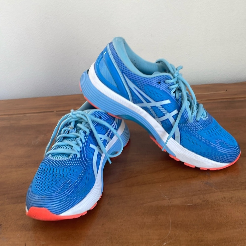 ASICS Gel Nimbus 21 Sneakers Size 10